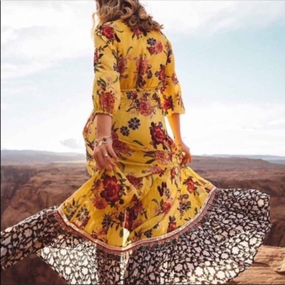 FARM RIO SUNLIT WRAP DRESS